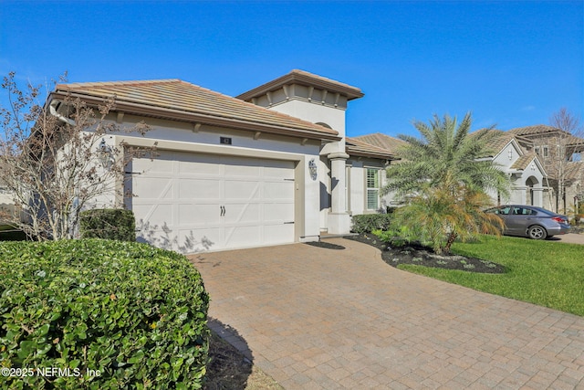 view of front facade with a garage