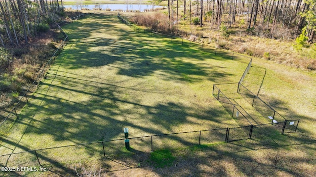 view of yard featuring a water view