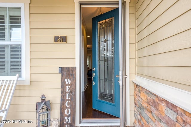 view of property entrance