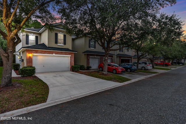 view of front property featuring a garage