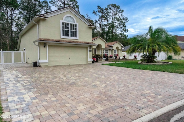 view of front facade with a garage