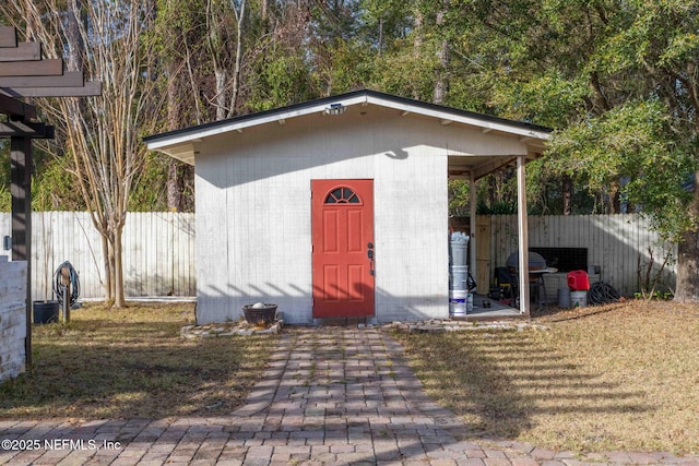 view of outbuilding