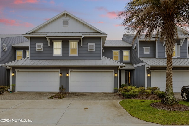 view of front facade with a garage