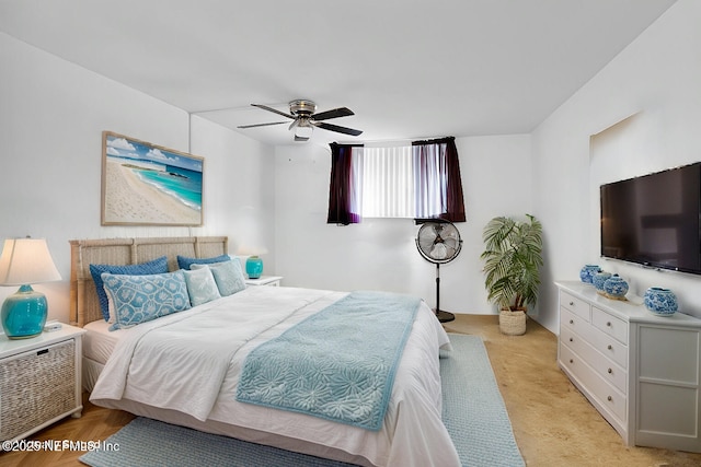 bedroom featuring ceiling fan