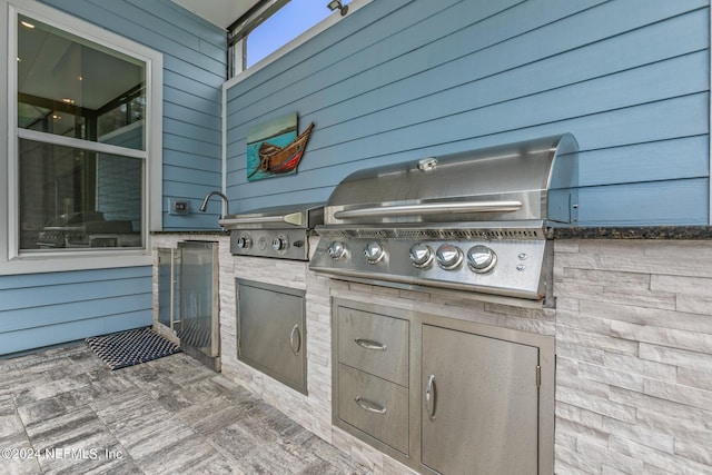 view of patio / terrace with a grill and exterior kitchen