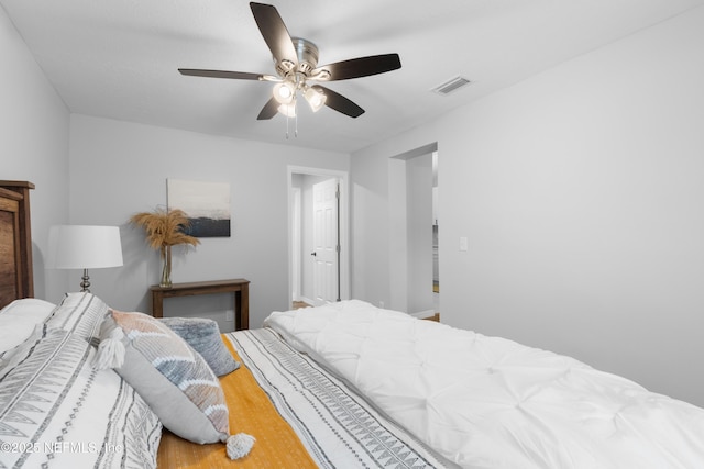 bedroom featuring ceiling fan