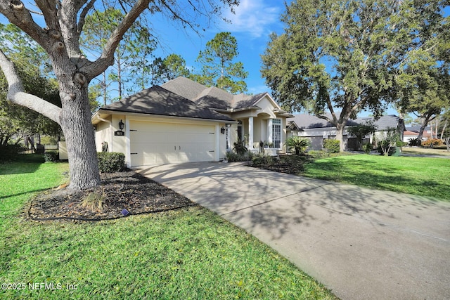 ranch-style house featuring stucco siding, driveway, an attached garage, and a front lawn