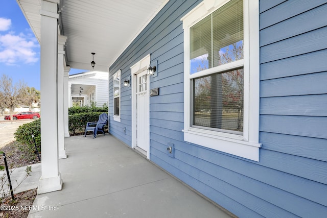 view of patio featuring covered porch