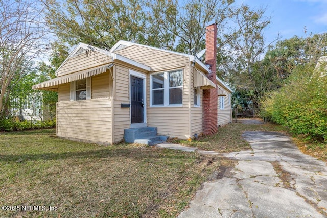 1171 12th St, Jacksonville, FL 32209 - exterior space with a yard