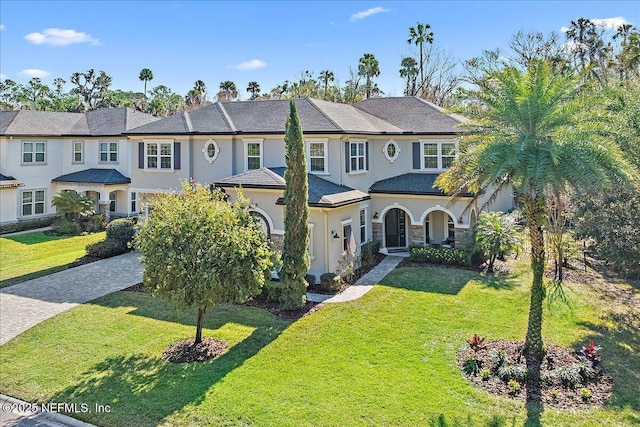 view of front of house with a front yard