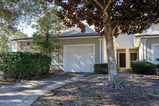 view of front facade with a garage