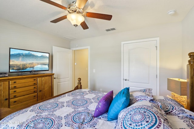 bedroom featuring ceiling fan