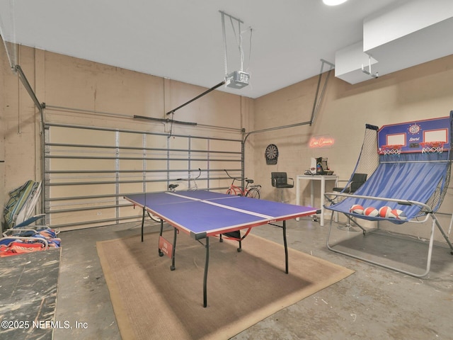 playroom featuring concrete floors