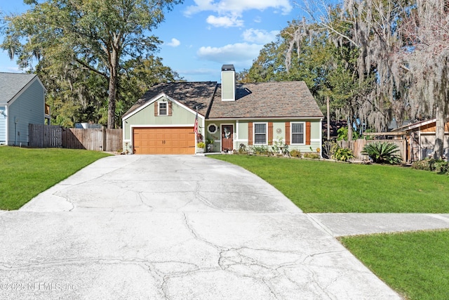 view of front of property with a front lawn