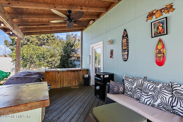 deck with ceiling fan