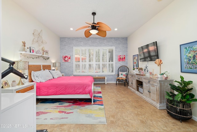 bedroom with ceiling fan