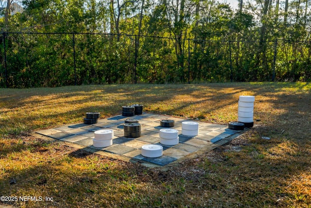 view of yard featuring a patio