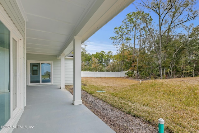 85034 Southern Creek Blvd, Fernandina Beach, FL 32034 - view of yard with a patio area