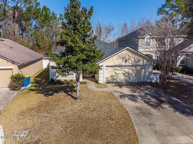 view of front facade with a garage