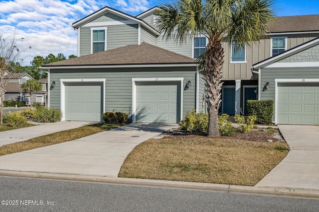 view of front of house featuring a front yard