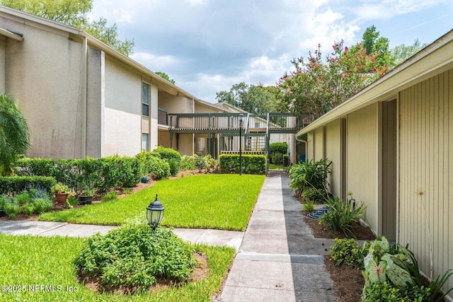 10154 Leisure Ln N Unit 22, Jacksonville, FL 32256 - view of yard