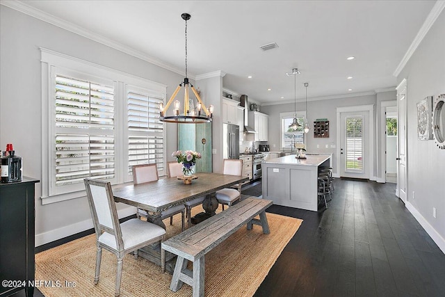 dining space featuring recessed lighting, baseboards, dark wood-style flooring, and ornamental molding