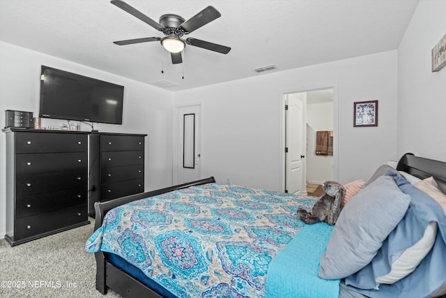 bedroom with ceiling fan