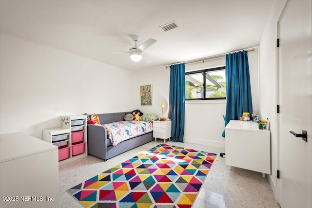 bedroom with ceiling fan