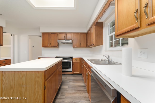 kitchen with dark hardwood / wood-style floors, sink, dishwashing machine, stainless steel range with electric stovetop, and a center island