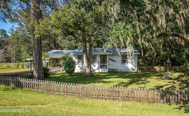 view of front of house with a front yard