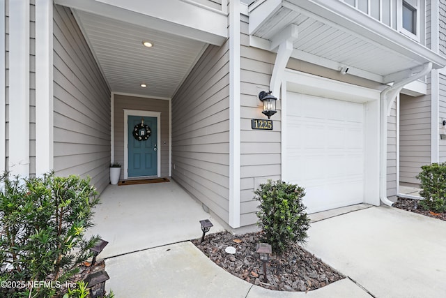 property entrance featuring a garage