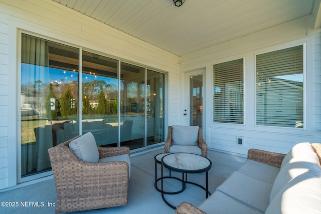 view of patio featuring an outdoor hangout area