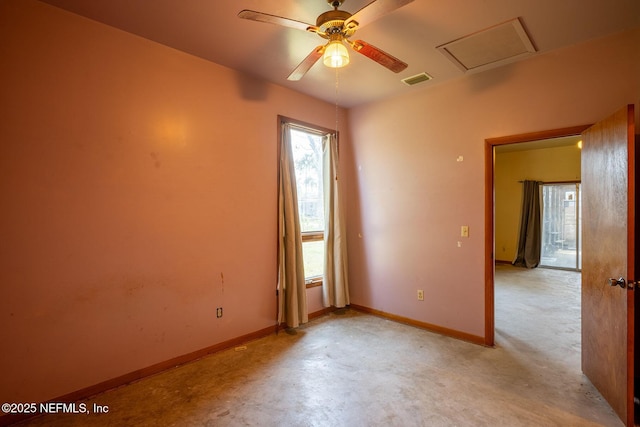 empty room with ceiling fan