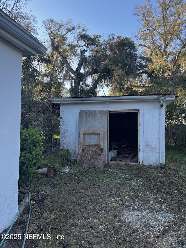 view of outbuilding