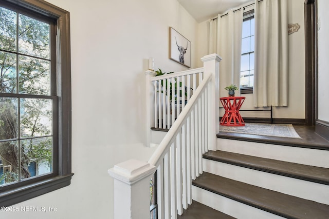 758 Acosta St, Jacksonville, FL 32204 - view of staircase