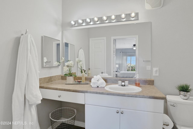 10961 Burnt Mill Rd Unit 425, Jacksonville, FL 32256 - bathroom with vanity and toilet