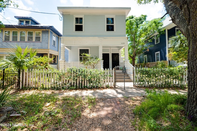 view of front of property