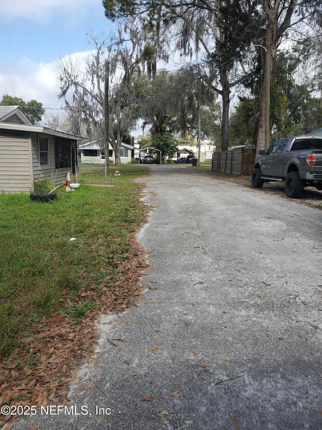 Listing photo 3 for 201 Alvarez St, Starke FL 32091