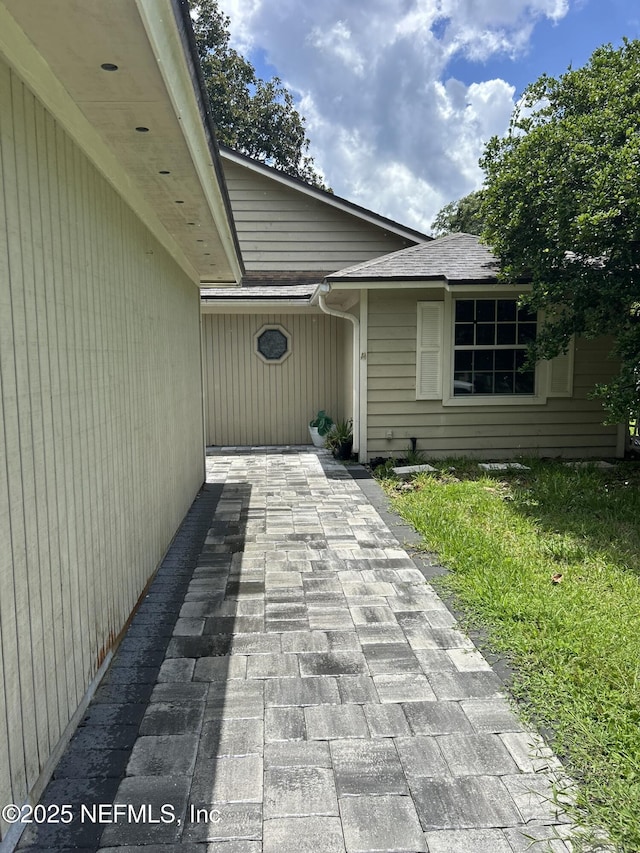 8226 Lake Woodbourne Dr E, Jacksonville, FL 32217 - photo 4