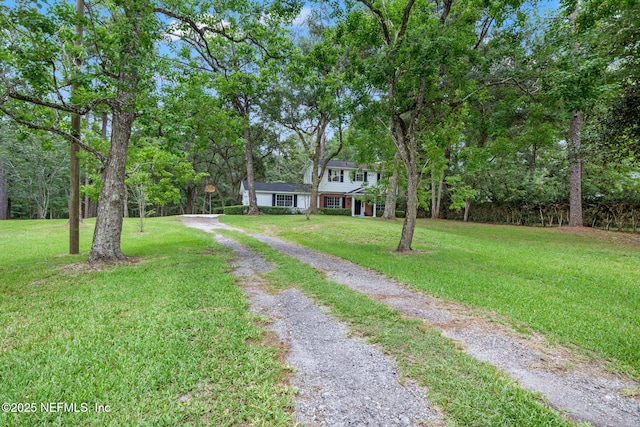 view of front of house featuring a front yard