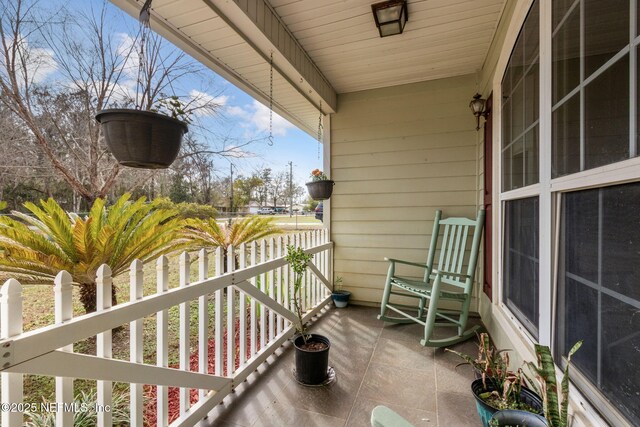 37069 Lee St, Hilliard, FL 32046 - balcony with covered porch