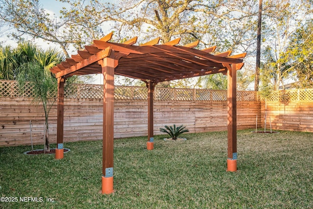 view of yard with a pergola