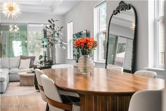 dining area with a notable chandelier