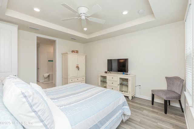 195 Glen Valley Dr, Ponte Vedra, FL 32081 - bedroom featuring a tray ceiling, light wood finished floors, recessed lighting, baseboards, and ceiling fan