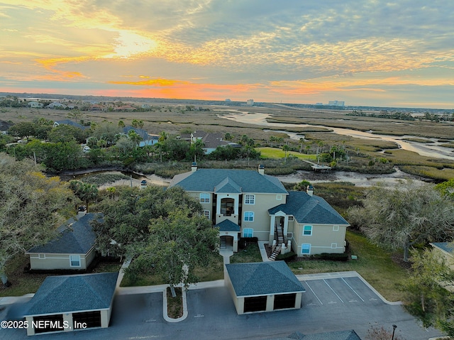 view of aerial view at dusk