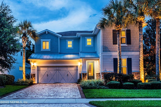 view of front facade with a garage