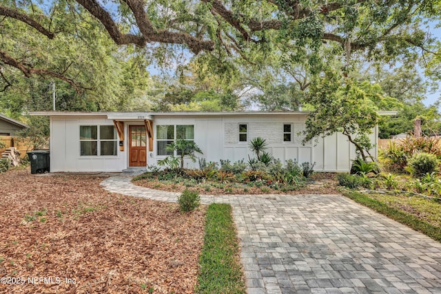 8924 Lopez Ct, Jacksonville, FL 32216 - photo 5