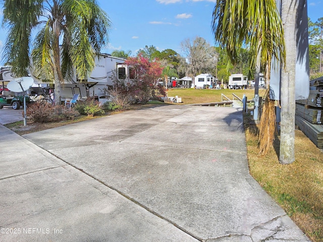 Listing photo 2 for 1074 Front St, Welaka FL 32193