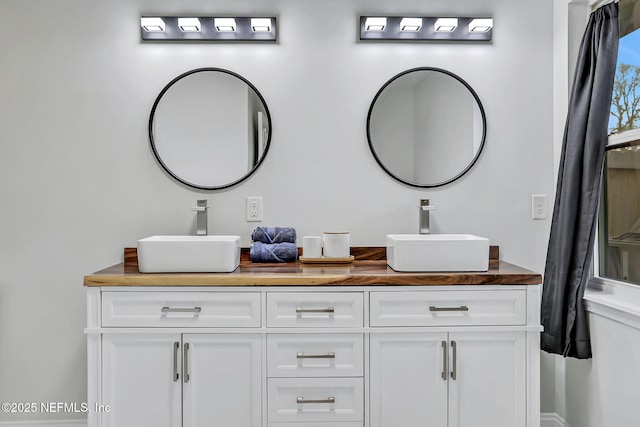 994 Lakeridge Dr, Orange Park, FL 32065 - bathroom with double vanity and a sink