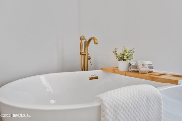 interior details with a soaking tub